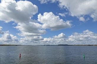 Clouds over the Schlei between Arnis and Lindaunis, buoys, buoys, red, green, fairway,