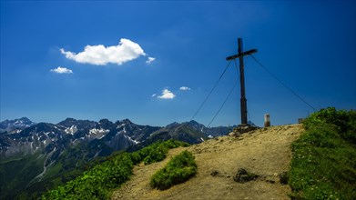 Summit cross on the Fellhorn, 2038m, Allgaeu Alps, Bavaria, Germany, Europe