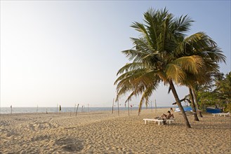 Evening atmosphere at Marari Beach, Mararikulam, Alappuzha district, Kerala, India, Asia