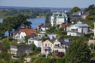 Villas in the Treppenviertel, residential building, Blankenese district, Hamburg, Germany, Europe