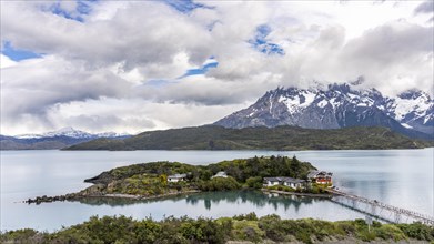 Hosteria Pehoe, Lake Pehoe, Torres de Paine, Magallanes and Chilean Antarctica, Chile, South