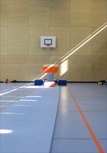 Solar radiation in a sports hall with a basketball hoop and a gymnastics diving board