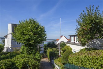 Villas in the Treppenviertel, residential building, Blankenese district, Hamburg, Germany, Europe