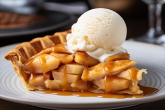 Slice of apple pie with vanilla ice cream. KI generiert, generiert, AI generated