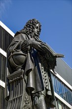 Inner courtyard of Leipzig University with the monument to Gottfried Wilhelm Leibniz, Leipzig,