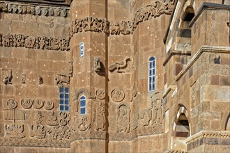 10th century Akdamar Armenian Church of the Holy Cross, Exterior walls bas-relief and carvings,