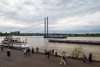 Rheinpromenade, view of the Rheinkniebruecke, Duesseldorf, North Rhine-Westphalia, Germany, Europe