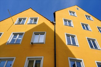 Yellow pointed gable facades, Kaufbeuern, Allgaeu, Swabia, Bavaria, Germany, Europe