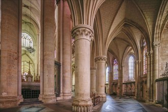 Choir ambulatory with chapels, Romanesque-Gothic Saint-Julien du Mans Cathedral, Le Mans, Sarthe