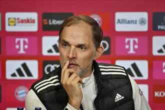 Coach Thomas Tuchel FC Bayern Munich FCB pensive, Press conference, PK, Allianz Arena, Munich,