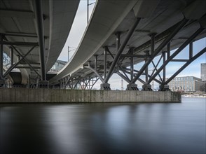 Long exposure, the Spree below the railway bridge at the main station, Berlin, Germany, Europe