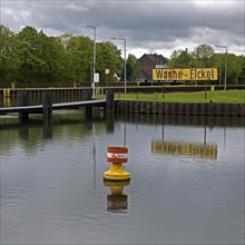 Headwater of the Wanne-Eickel lock system, New South Lock, Rhine-Herne Canal, Herne, North