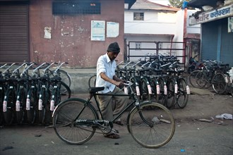Cyclist, cycle stand, cycles on sale, Madhya Pradesh, india