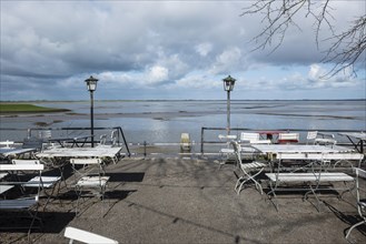 Beer garden by the sea, Altes spa hotel, Dangast, Jade Bay, North Sea, Lower Saxony, Germany,