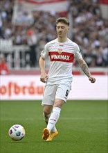 Angelo Stiller VfB Stuttgart (06) Action on the ball, MHPArena, MHP Arena Stuttgart,