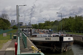 The motor tanker Wiki enters the lock system Wanne-Eickel, Neue Suedschleuse, Rhine-Herne Canal,