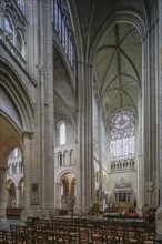 Transept with window rose window, Romanesque-Gothic Saint-Julien du Mans Cathedral, Le Mans, Sarthe