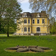 Artwork entitled Waterflower by Ora Avital in the municipal park with the Villa Erckens,