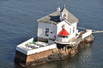 Small lighthouse, now used as a restaurant, Oslo, Oslofjord, Norway, Europe