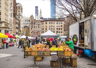 Manhattan's most important farmers' market Union Square Farmers Market, Manhattan, New York City