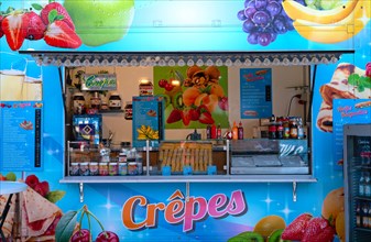 Crepes stand at the spring festival in Deggendorf, Lower Bavaria, Bavaria, Germany, Europe
