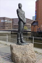 Stoertebecker sculpture on Stoertebecker Ufer, Elbtorpromenade, Hafencity, Hamburg, bronze statue