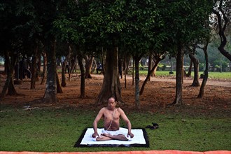 Yoga, teacher, park, Bhubaneswar, Odisha, India, Asia