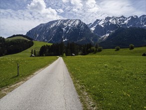 Salzkammergut cycle path, behind the Grimming, near Bad Mitterndorf, Styria, Austria, Europe