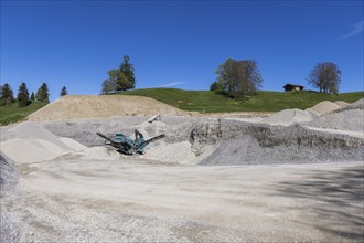 Gravel pit near Fuessen, gravel extraction, construction machinery, Allgaeu, Ostallgaeu, Bavaria,