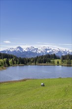 Hegratsrieder See near Fuessen, Allgaeu Alps, snow, forest, Ostallgaeu, Buching, Allgaeu, Bavaria,