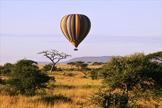 Hot air balloon ride over the Serengeti National Park, Tanzania, Africa