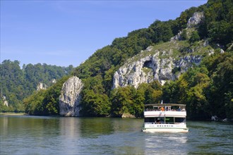 Excursion boat, Danube boat, in the Danube gorge, Weltenburger Enge, gorge, Upper Jura, Weltenburg,