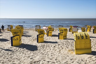 Beach chairs and Wadden Sea, Duhnen, Cuxhaven, North Sea, Lower Saxony, Germany, Europe