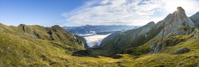 Panorama, mountain valley and mountain panorama in the morning light, view into Winkler Tal with