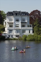 Symbolic picture weather, leisure activity, summery spring, villa at the Krugkoppelbruecke with
