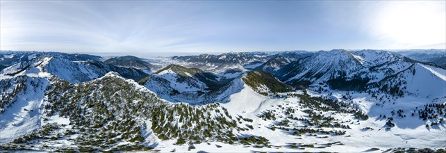 Winter, Alpine panorama with Aiplspitz, Schliersee and Mangfall mountains, Bavarian Prealps,