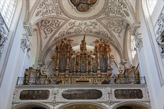 Church organ of the parish church Mariae Himmelfahrt, Landsberg am Lech, Upper Bavaria, Bavaria,