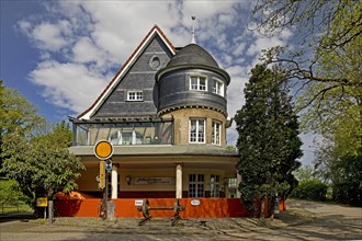 Solingen-Schaberg stop, railway station building, architectural monument with Art Nouveau elements,