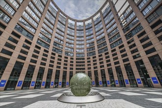 Courtyard, European Parliament, 1 All. du Printemps, Strasbourg, Departement Bas-Rhin, France,