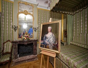 Bedroom of Electress Elisabeth Auguste, Schwetzingen Palace, interior view, Schwetzingen,