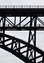 Muengsten Bridge with railway workers, highest railway bridge in Germany between Solingen and