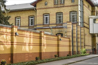 Prison, former Karl-Bonhoeffer-Nervenklinik, Mauer, Oranienburger Strasse, Reinickendorf, Berlin,