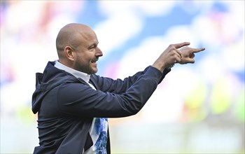 Applause from Managing Director Sport Alexander Rosen TSG 1899 Hoffenheim for Coach Pellegrino