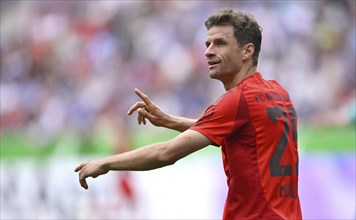Thomas Mueller FC Bayern Muenchen FCB (25) Gesture, gesture, PreZero Arena, Sinsheim,
