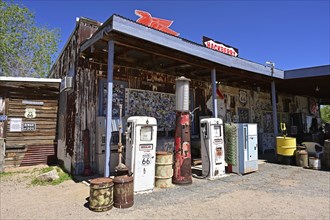 Route 66, petrol station with Hackberry General Store, Hackberry, Arizona