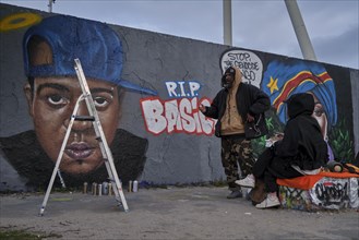 Germany, Berlin, 21.04.2024, Sunday afternoon in Mauerpark, graffiti wall, painting (spray_art) by