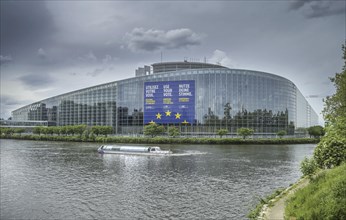 River Ill, European Parliament, 1 All. du Printemps, Strasbourg, Departement Bas-Rhin, France,
