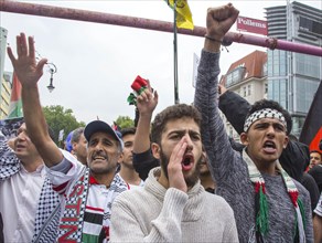Palestinians demonstrate loudly during the Al Quds demonstration. Over 1000 people demonstrate