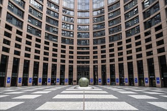 Courtyard, European Parliament, 1 All. du Printemps, Strasbourg, Departement Bas-Rhin, France,