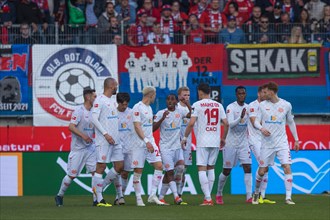 Football match, a strong team of 1. FSV Mainz 05 after the 0:1 in Heidenheim, football stadium
